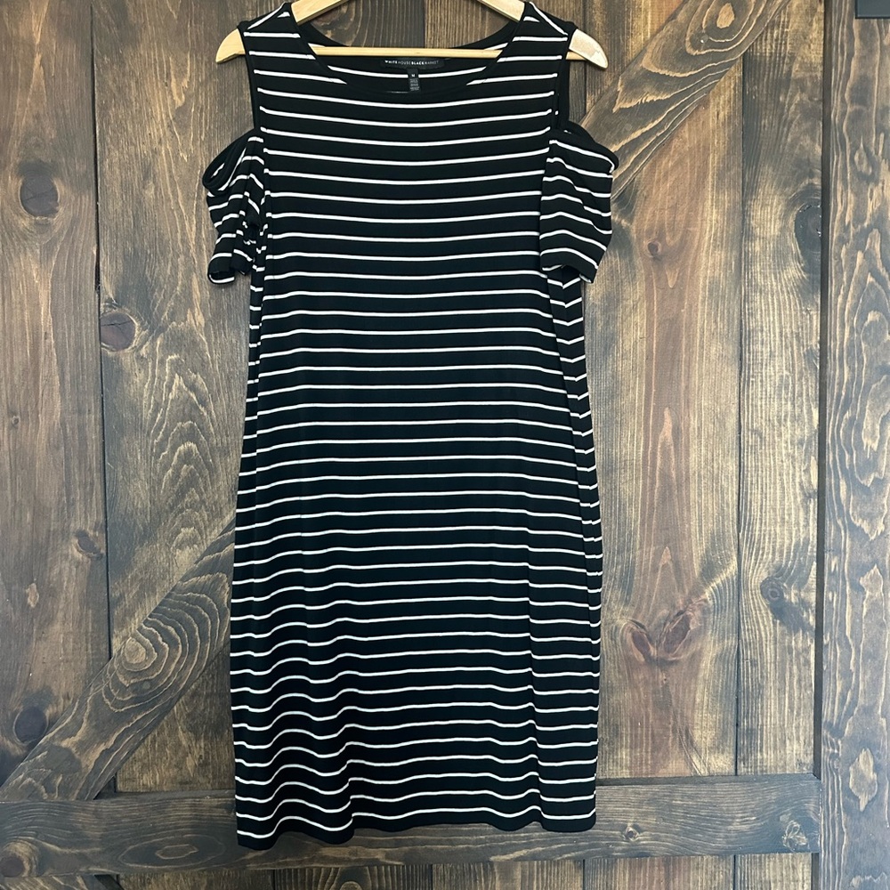 White House Black Market Black and White Sheath Dress Cold Shoulder